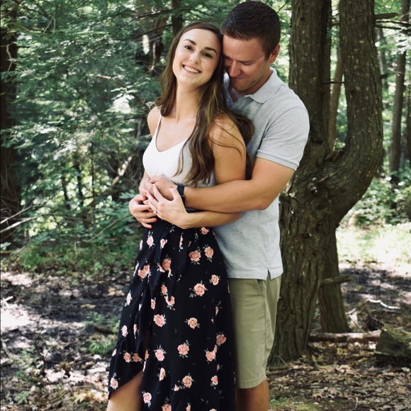 Meet your Posher - Picture 2 of 5